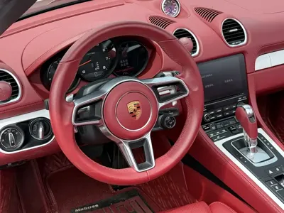 Porsche 718 2022, 15600 км, за 438000 CNY - фото 11