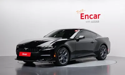 Ford Mustang · 2025 год