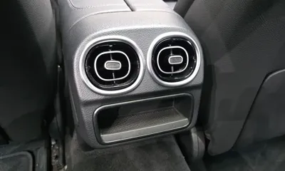 Mercedes-Benz C-Class 2023, 53911 км, за 40500000 KRW - фото 30