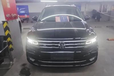 Volkswagen Tiguan L 2021, 62200 км, за 121873.99 CNY