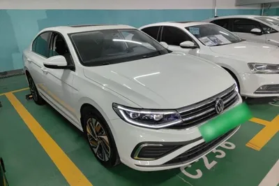 Volkswagen Bora 2026, 6700 км, за 92426.39 CNY