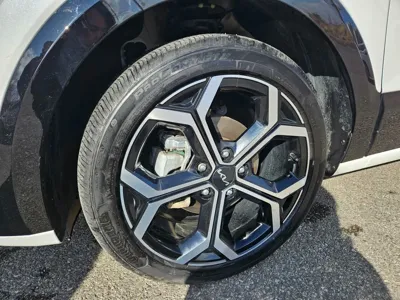 Kia Niro 2024, 30000 км, за 17370000 KRW - фото 6