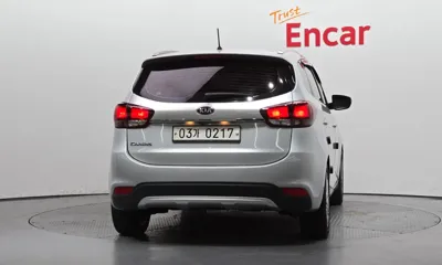 Kia Carens 2017, 133095 км, за 8700000 KRW - фото 4