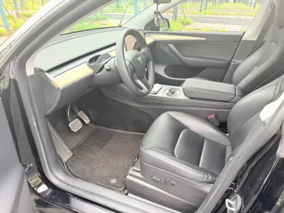 Tesla Model Y 2023, 60000 км, за 165799 CNY