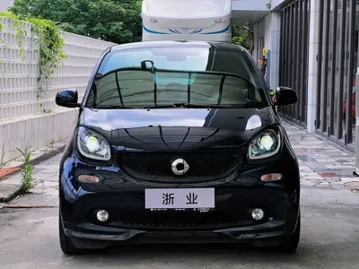 Smart Smart Fortwo 2017, 66000 км, за 68000 CNY - фото 2