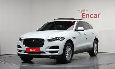 Jaguar F-Pace · 2017 год
