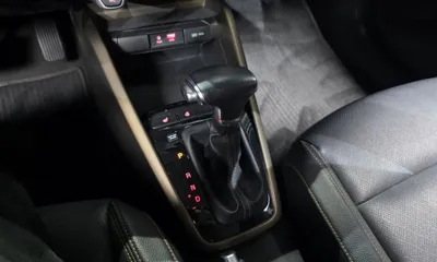 Kia Stonic 2018, 125005 км, за 99990000 KRW - фото 9