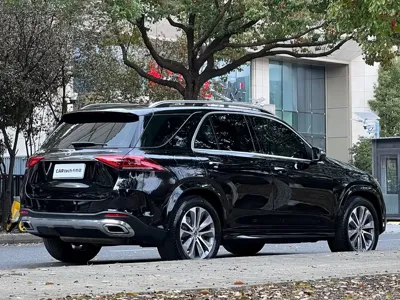 Mercedes-Benz 奔驰GLE(进口) 2023, 34000 км, за 398000 CNY