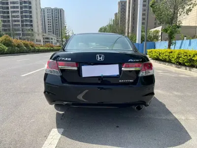 Honda Accord 2011, 90000 км, за 25800 CNY - фото 8
