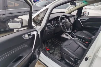 Geely Auto Vision X3 2017, 61500 км, за 36976.24 CNY - фото 18
