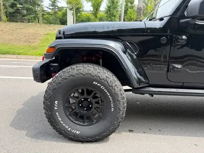 Jeep Gladiator 2023, 26000 км, за 275800 CNY - фото 3
