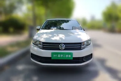Volkswagen Santana 2021, 53200 км, за 49830.76 CNY