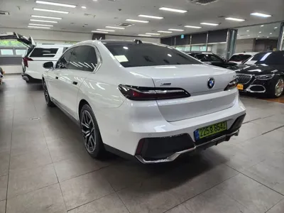 BMW 7-Series 2026, 7133 км, за 125000000 KRW