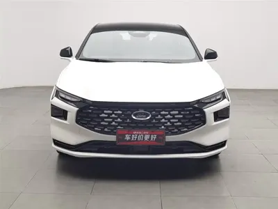 Ford Mondeo 2023, 64000 км, за 87899 CNY