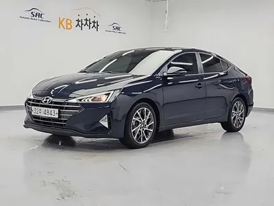 Hyundai Avante · 2020 год