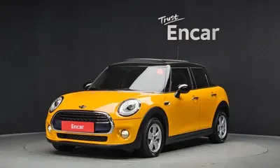 MINI Cooper · 2016 год