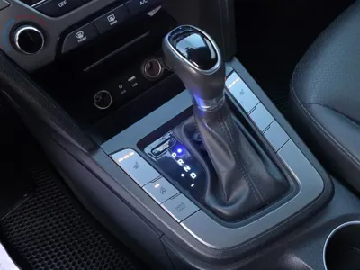Hyundai Avante 2017, 86474 км, за 9900000 KRW - фото 7