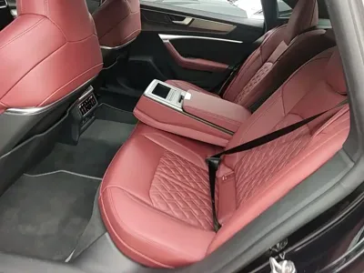 Audi A7L 2025, 7000 км, за 355300 CNY - фото 24