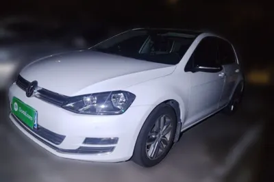 Volkswagen Golf · 2017 год