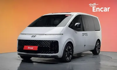 Hyundai Staria · 2025 год