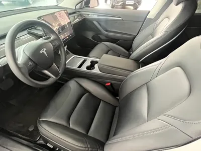 Tesla Model 3 2022, 32000 км, за 139800 CNY - фото 8