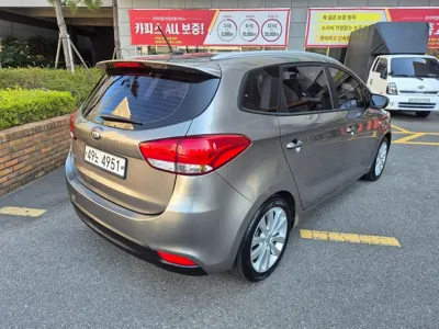 Kia Carens 2015, 40700 км, за 9900000 KRW