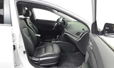 Hyundai Avante 2018, 62721 км, за 11990000 KRW - фото 11
