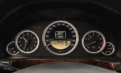 Mercedes-Benz E-Class 2012, 107551 км, за 9600000 KRW - фото 8