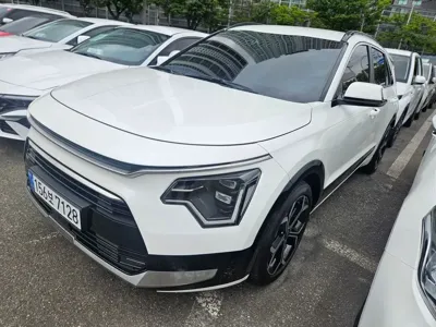 Kia Niro 2022, 55950 км, за 24500000 KRW - фото 2