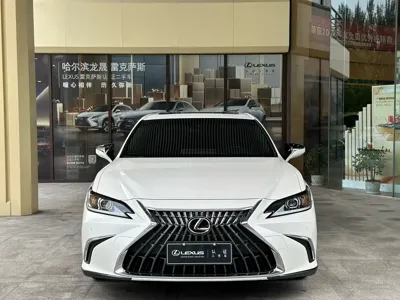 Lexus ES 2022, 80000 км, за 159900 CNY