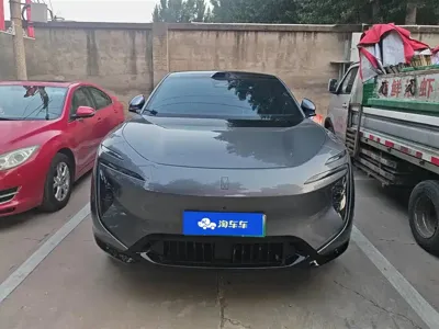 Avatr Avatr 07 2026, 11399 км, за 189800 CNY