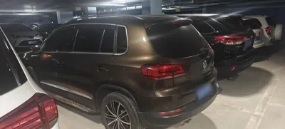 Volkswagen Tiguan 2015, 138500 км, за 58086.15 CNY - фото 18