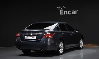 Nissan Altima 2013, 134746 км, за 3500000 KRW