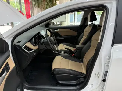 Chevrolet Monza 2023, 11000 км, за 59800 CNY - фото 16