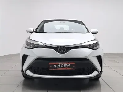 Toyota C-HR 2022, 43800 км, за 66900 CNY