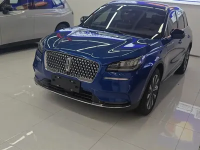 Lincoln Corsair · 2021 год