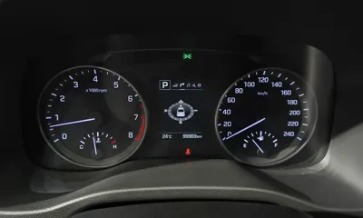 Hyundai Avante 2018, 99969 км, за 9800000 KRW - фото 8