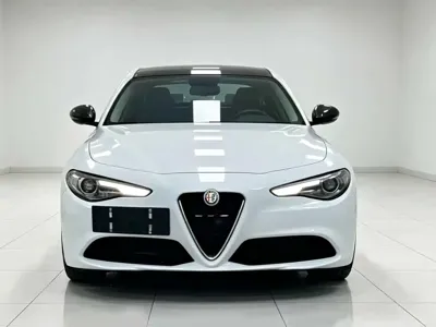 Alfa Romeo Giulia 2017, 49000 км, за 48000 CNY