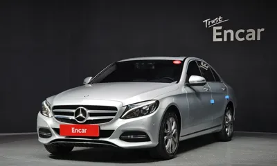 Mercedes-Benz C-Class · 2015 год