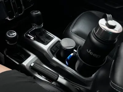 Jeep Wrangler 2021, 50000 км, за 59000000 KRW - фото 9