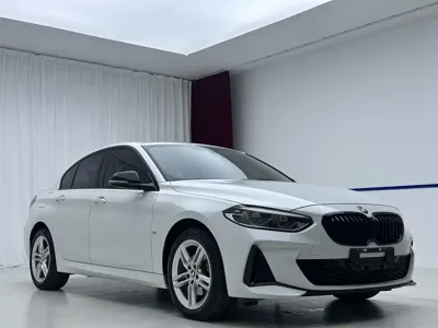 BMW 1 Series 2022, 26000 км, за 108800 CNY