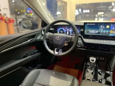 Toyota Camry 2024, 39000 км, за 139800 CNY - фото 8