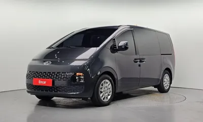 Hyundai Staria · 2022 год