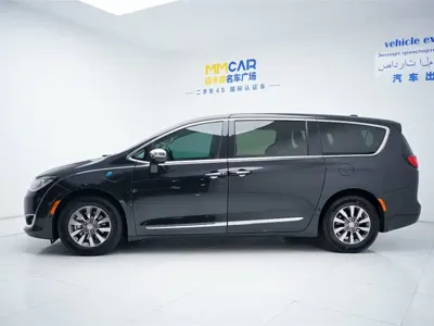 Chrysler Grand Voyager PHEV (Import) 2020, 125000 км, за 109800 CNY - фото 9
