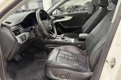 Audi A4L 2019, 79200 км, за 117428.12 CNY - фото 17