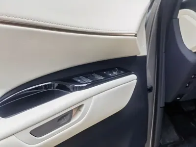 Lexus LM 2024, 17000 км, за 1358000 CNY - фото 6