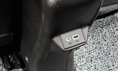 ChevroletGMDaewoo Bolt EV 2023, 30580 км, за 27900000 KRW - фото 28