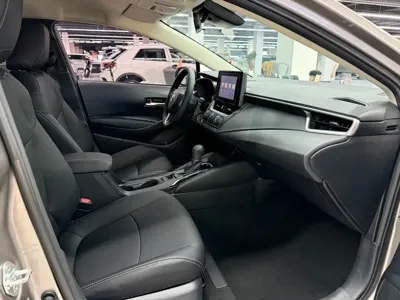 Toyota Corolla 2023, 49000 км, за 72800 CNY - фото 12