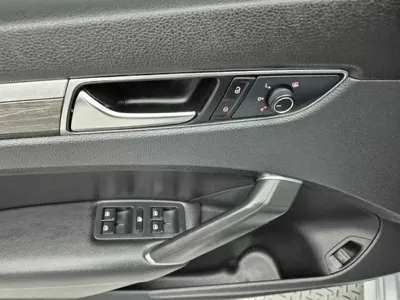 Volkswagen Passat 2018, 93635 км, за 7900000 KRW - фото 18