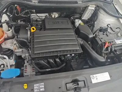 Volkswagen Polo 2018, 82000 км, за 34800 CNY - фото 10